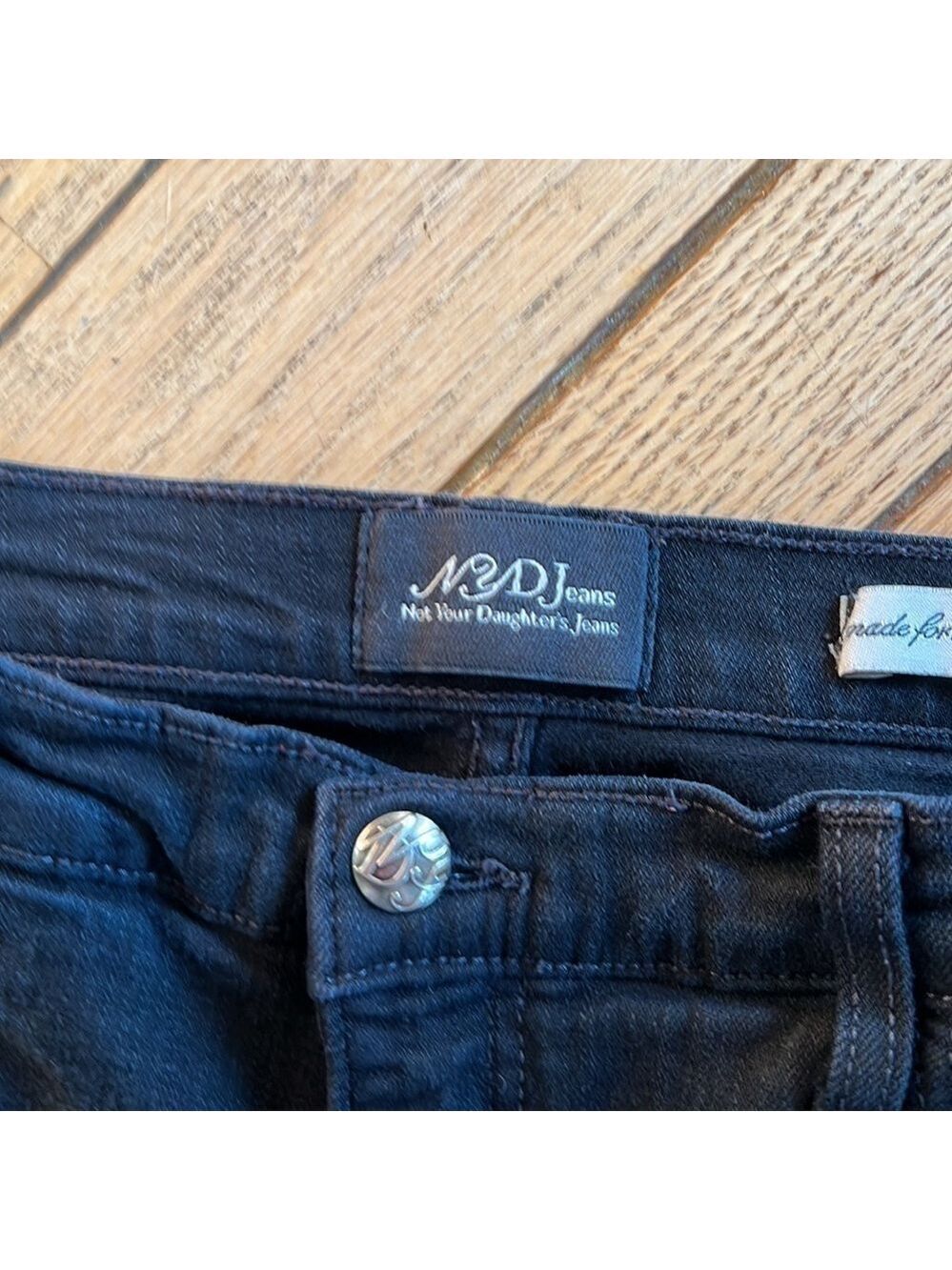 Not Your Daughter's Jeans Black Embellished Pockets - Picture 3 of 10